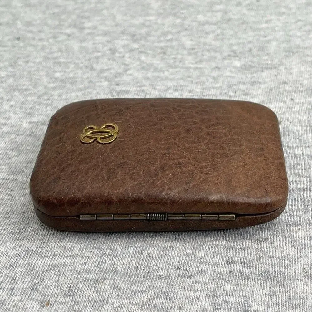BUXTON Vintage Cowhide Key-Tainer Enclosed Key Holder